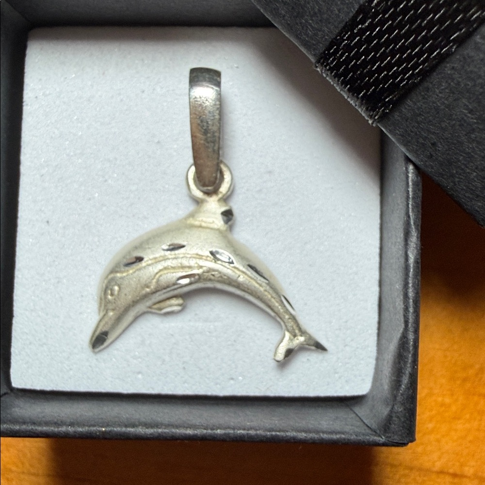 925 Silver Dolphin Pendant